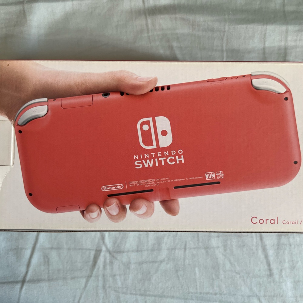 LIKE NEW!! Nintendo Switch Lite - Pink/ coral - Picture 3 of 9